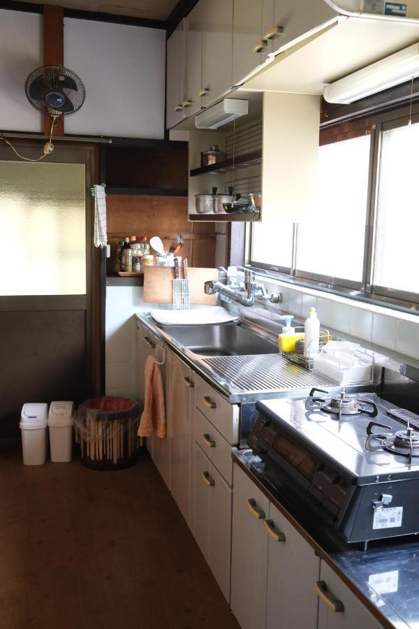 Guesthouse Kojiya 暮らしをつくる宿 旧糀屋 Fukutsu Екстер'єр фото