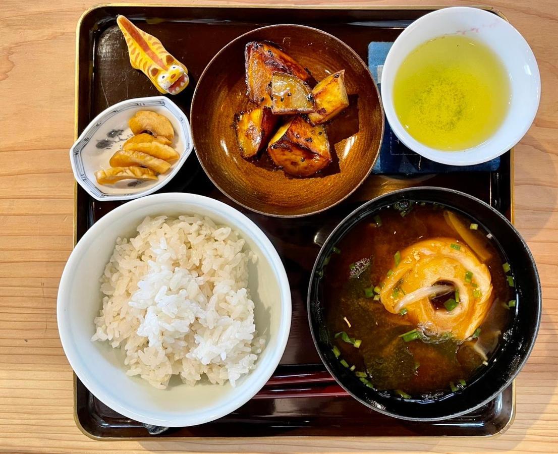 Guesthouse Kojiya 暮らしをつくる宿 旧糀屋 Fukutsu Екстер'єр фото