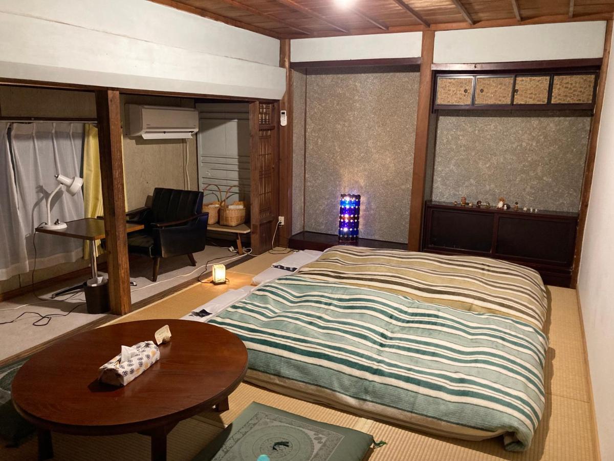 Guesthouse Kojiya 暮らしをつくる宿 旧糀屋 Fukutsu Екстер'єр фото